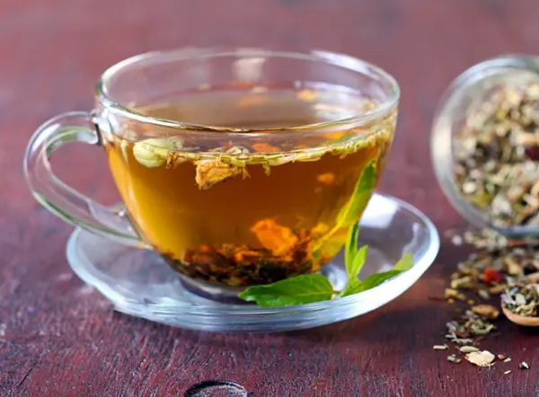 Nước trà gạo lứt xạ đen có màu đẹp mắt, mùi thơm diu, dễ uống