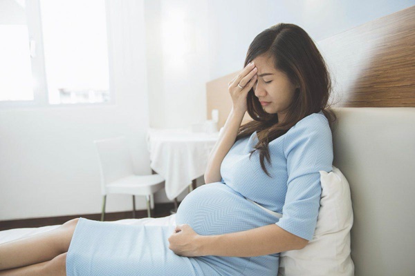 Phụ nữ đang mang thai và cho con bú không nên dùng xuyên tâm liên